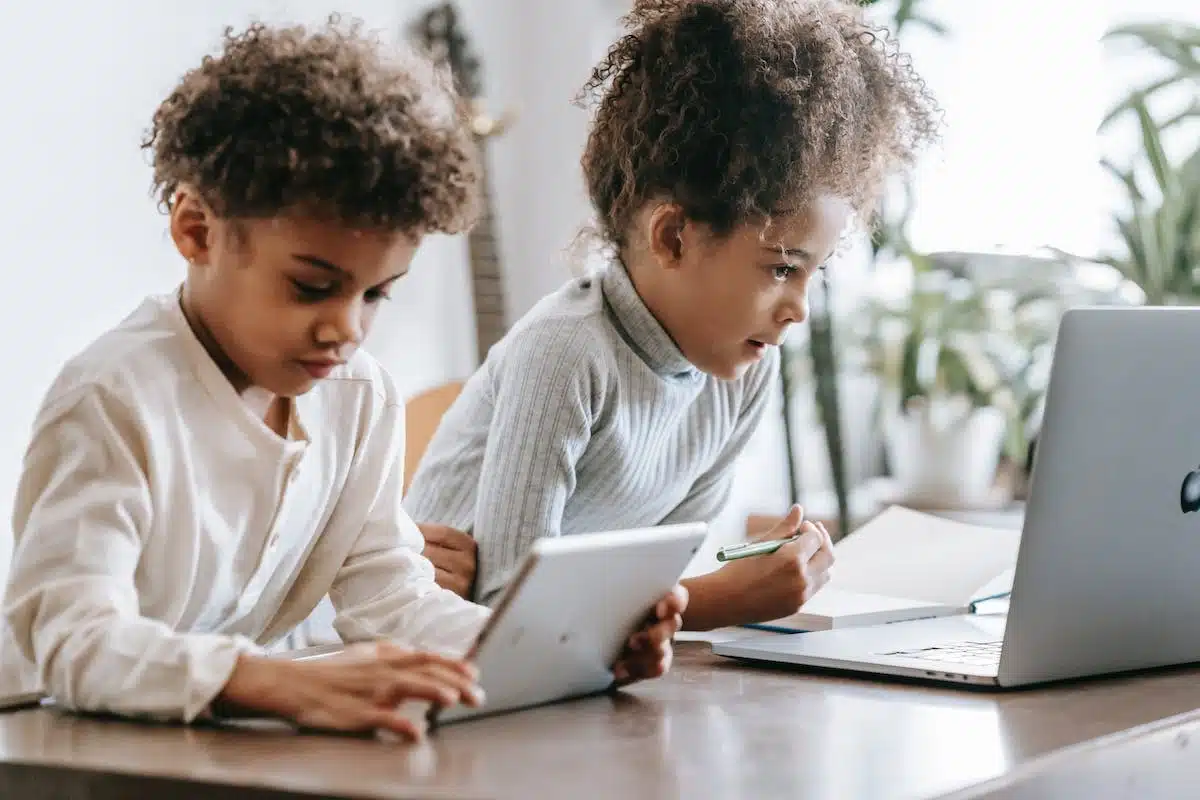 enfant technologie