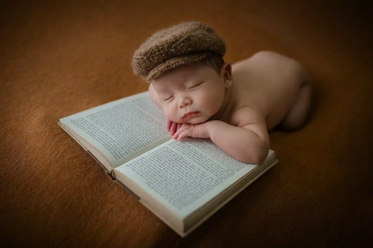 bébé  lecture