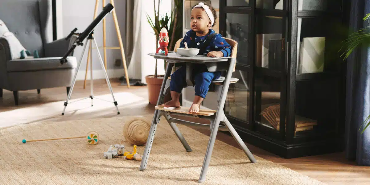 Comment choisir une chaise haute ergonomique pour soutenir le développement de votre enfant