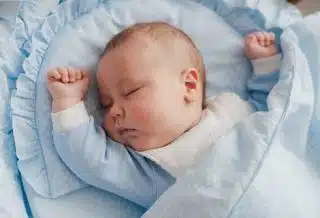 Les accessoires pour bébés indispensables pour bien dormir