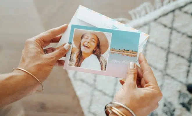 Tout savoir sur les cartes postales personnalisables